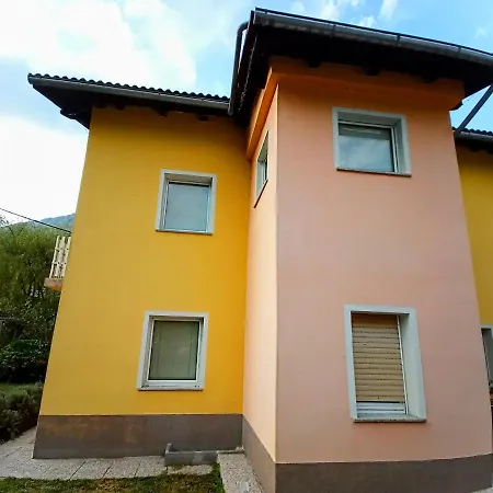 Friends House Suzid Apartment *