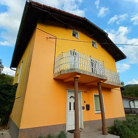 Friends House Suzid Kobarid