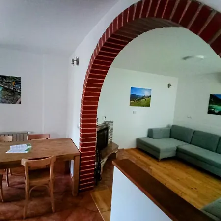 Apartment Friends House Suzid *