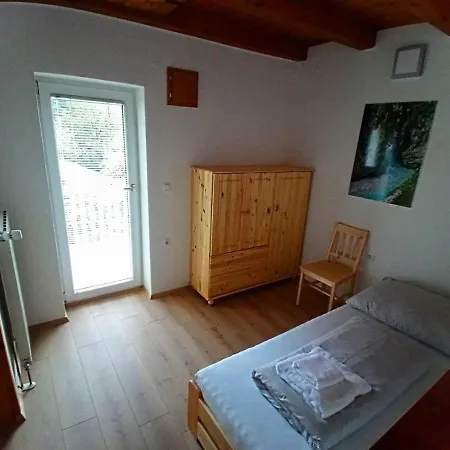 Friends House Suzid Kobarid